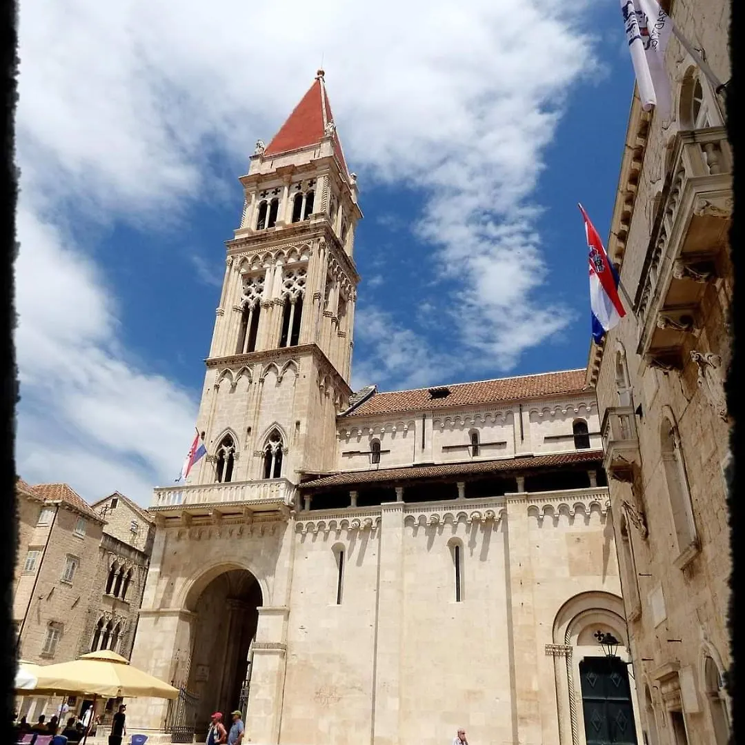 Family Apartment Trogir