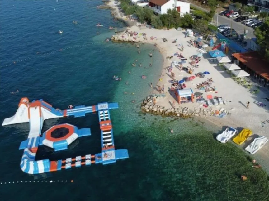 Family Apartment Trogir 0*,